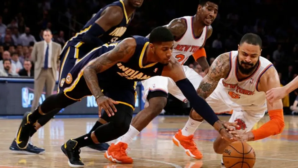 Knicks vence a Pacers y se mantiene con vida en playoffs