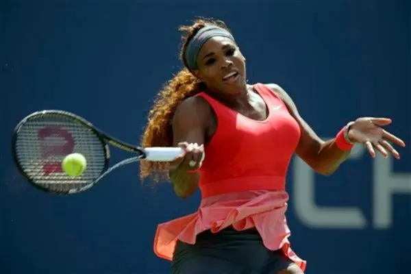 Serena Williams avanza a tercera ronda en el US Open
