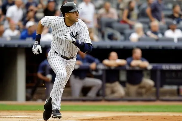 Jeter renueva contrato con Yanquis
