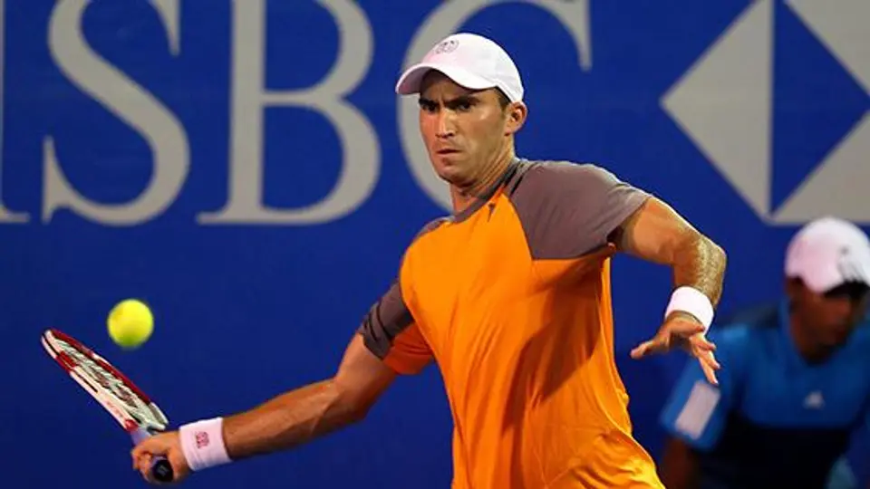 González y Lipsky avanzan en el Abierto Mexicano