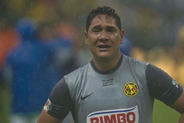 Moisés Muñoz rompe en llanto tras la victoria | CÉSAR VICUÑA