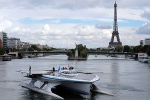 Gracias al sol, llegó a París