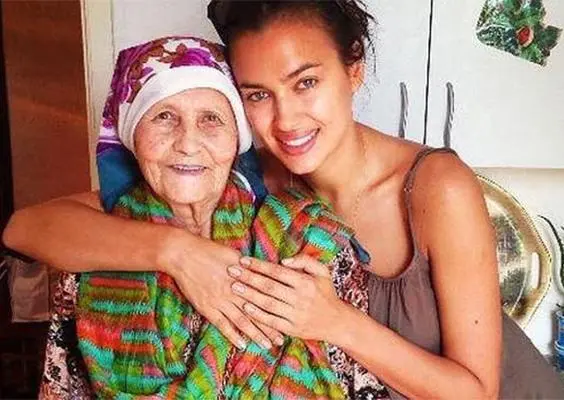 Irina Shayk, preocupada por su abuela enferma