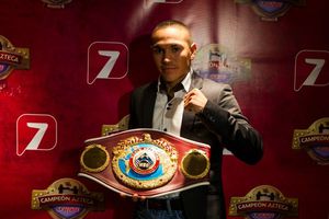 Gallo Estrada reta a Chocolatito González a una pelea