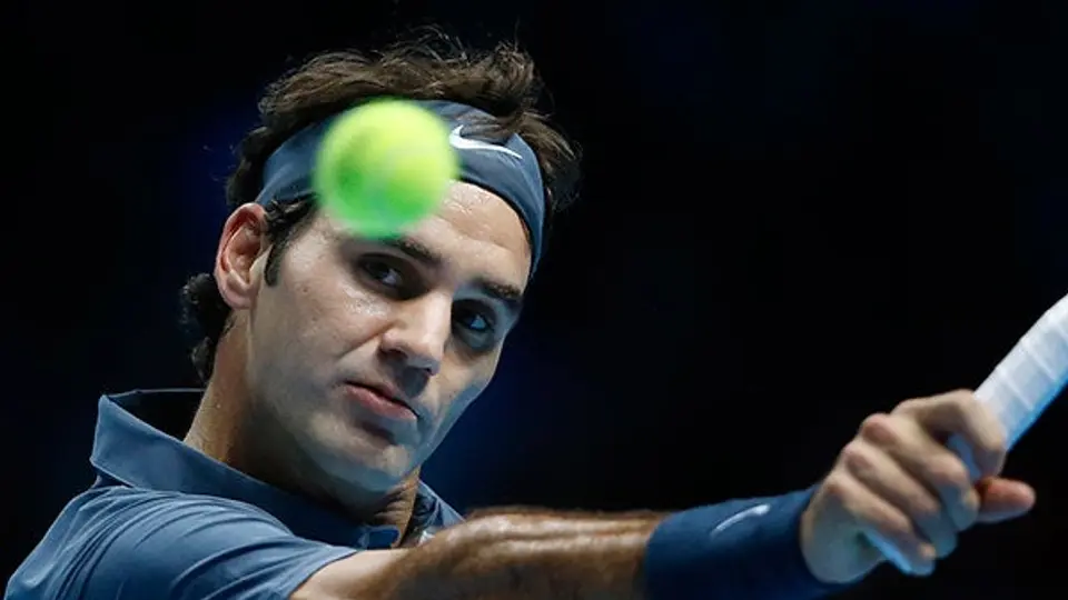 Federer derrota a Gasquet en Masters de Londres