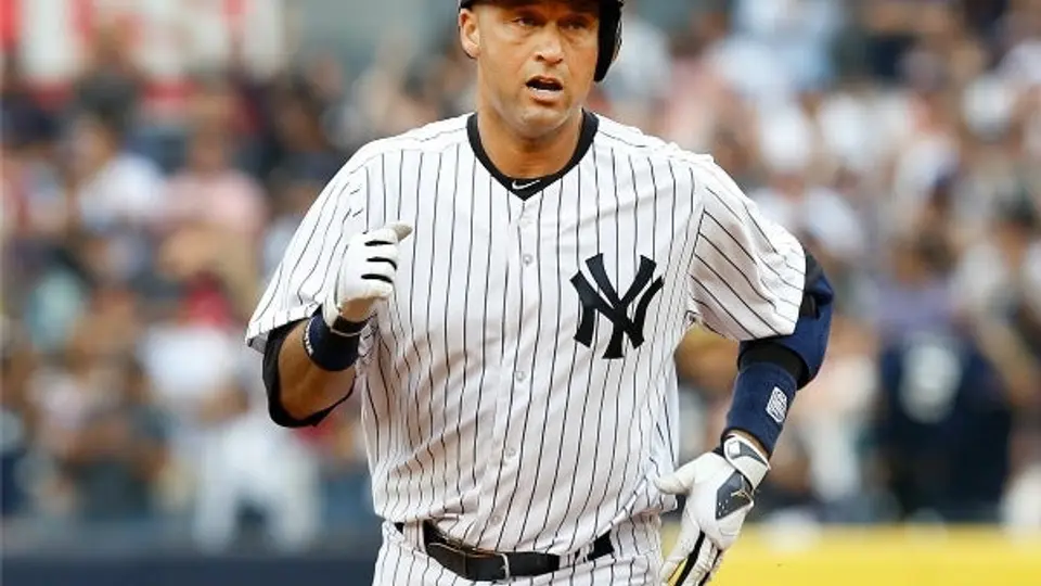 Jeter vuelve con Yanquis y pega jonrón