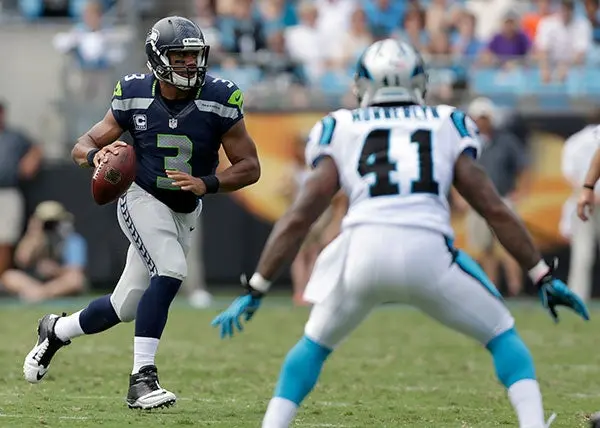 Wilson lidera victoria de Seattle sobre Carolina