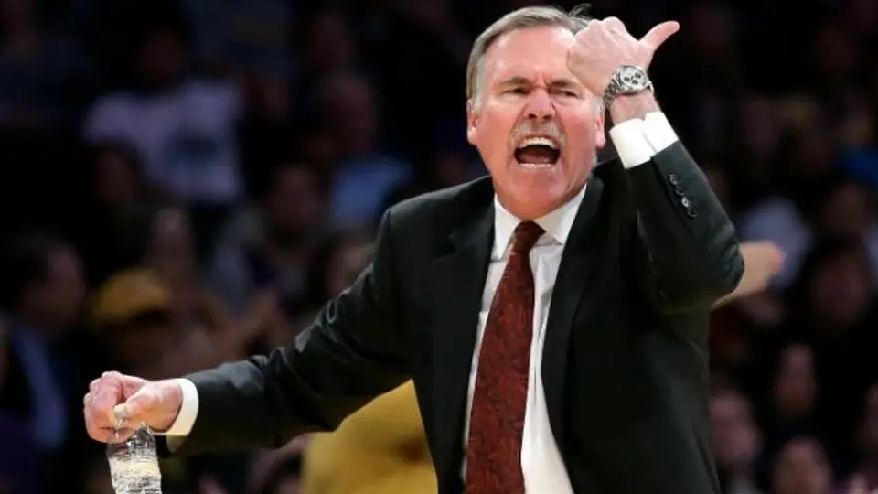 D'Antoni, arrepentido por el comentario despectivo a su afición