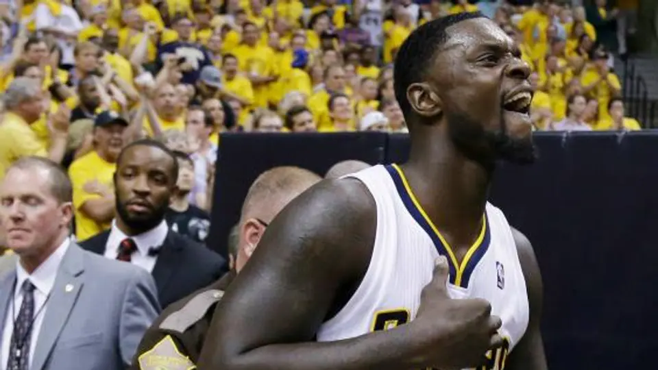 Lance Stephenson y Roy Hibbert, sancionados por fingir faltas