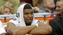 Bulls despide a Andrew Bynum