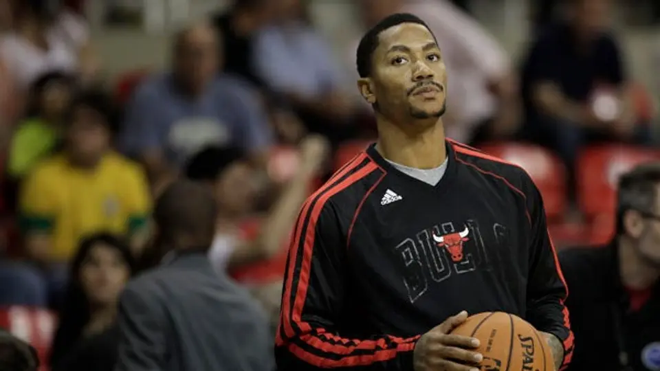 Derrick Rose se ausenta del duelo de los Bulls en Brasil