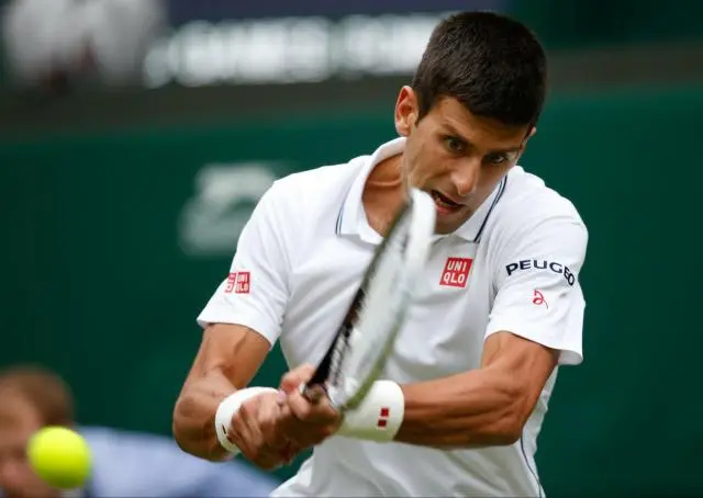 Djokovic y Murray avanzan sin problemas en Wimbledon