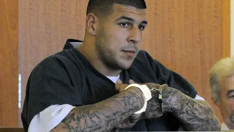 Aaron Hernández no podrá contraer nupcias en prisión