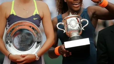 Sharapova y Serena calientan rivalidad fuera de la cancha