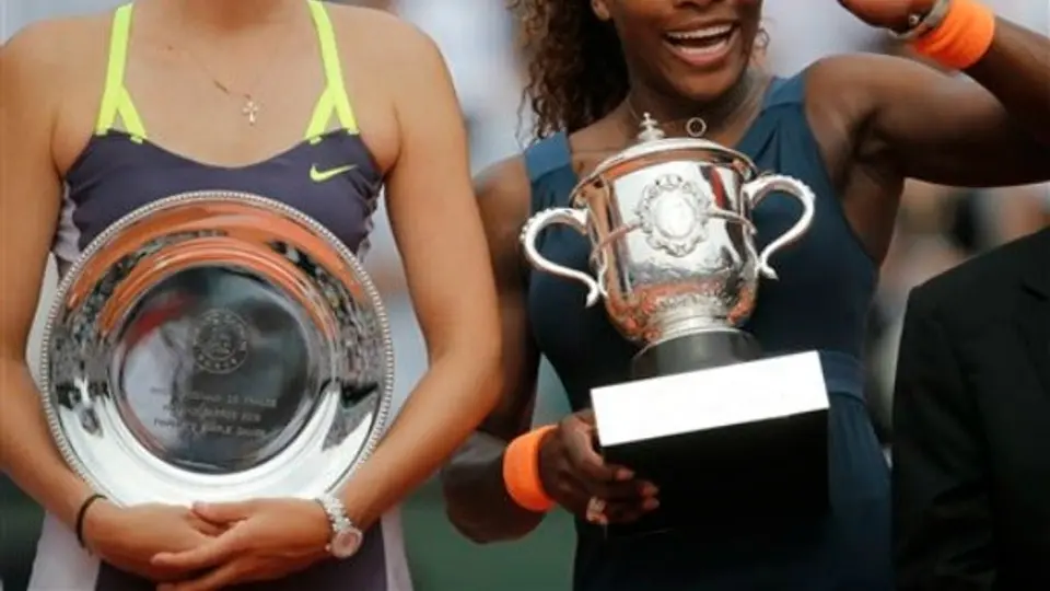 Sharapova y Serena calientan rivalidad fuera de la cancha