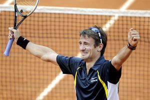 Robredo logra épica remontada y se mete a Cuartos