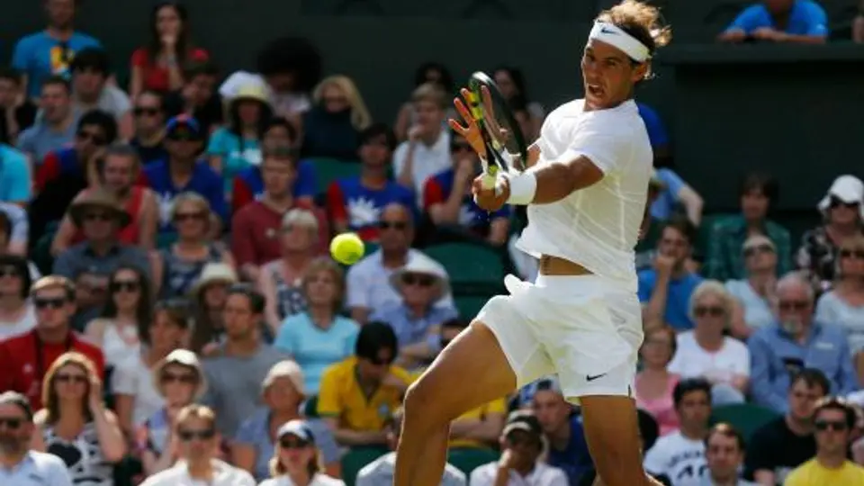 Rafael Nadal avanza en Wimbledon