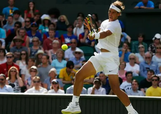 Rafael Nadal avanza en Wimbledon