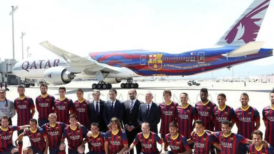 Qatar Airways presenta avión del Barcelona