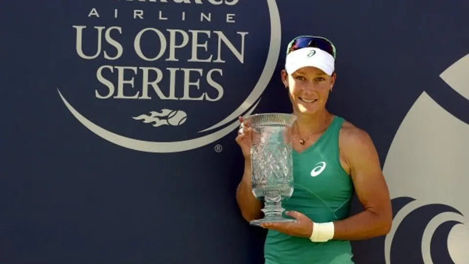 Stosur sorprende a Azarenka en Final de San Diego