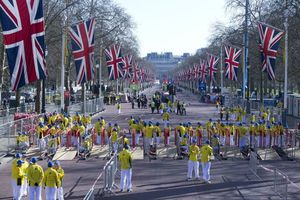 Maratón de Londres homenajea a víctimas de Boston