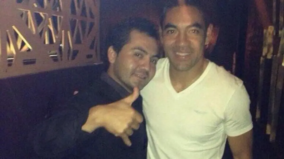 Circula video de Marco Fabián de fiesta en un antro