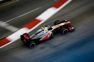 Sergio Pérez termina P2 en el TOP 10 del GP de Singapur
