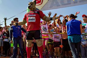 Xolos participa en carrera contra el cáncer