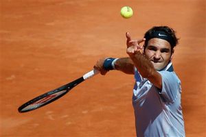 Delbonis sorprende a Federer en Hamburgo