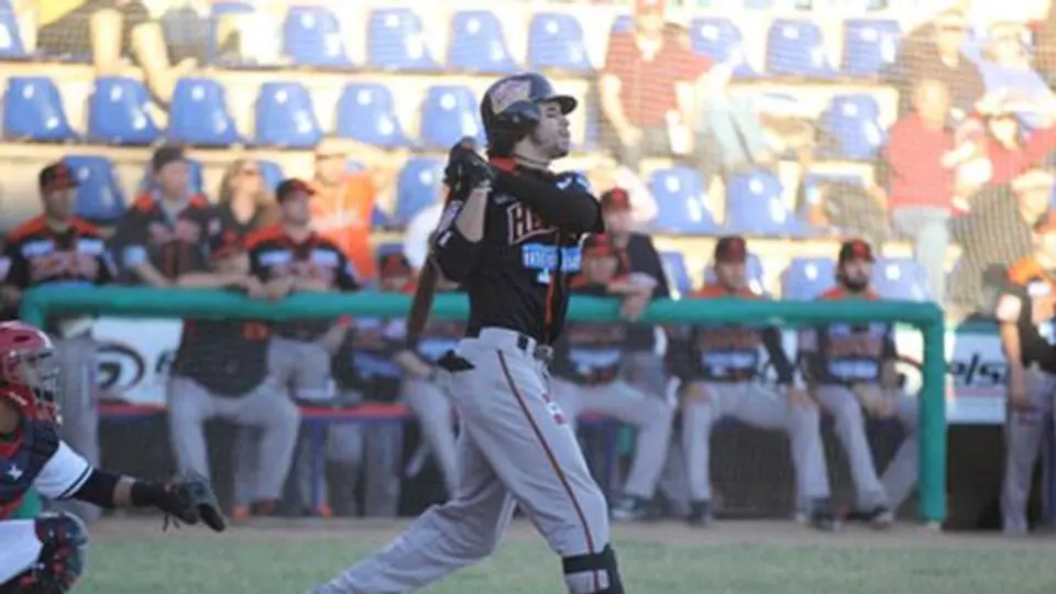 Naranjeros, a un triunfo de la Serie del Caribe