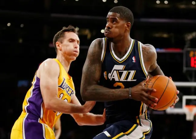 Lakers vuelve a caer en casa, ahora ante Utah
