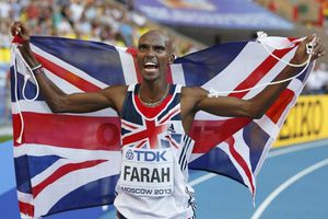 Mo Farah gana los 10 mil metros en Mundial de Moscú