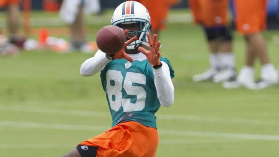 Ochocinco busca oportunidad para jugar en Canadá