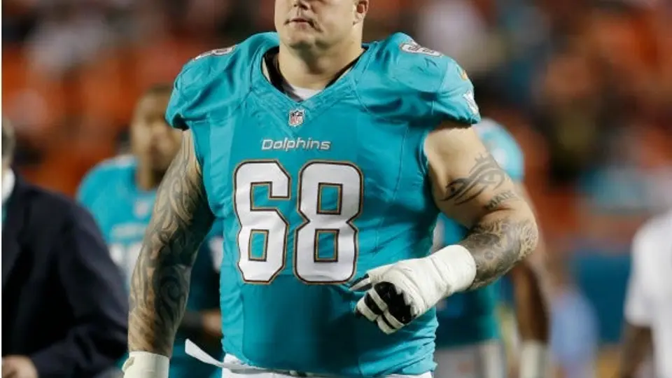 Miami suspende a jugador por 'bullear' a compañero de equipo