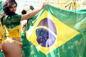 Bianca Leão deslumbra las calles de Brasil