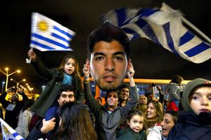 Chinos inventan destapador con forma de Luis Suárez