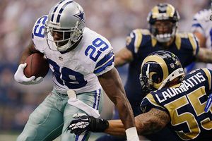 Vaqueros le propinan una paliza a los Carneros