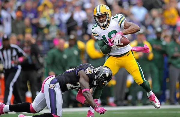 Green Bay logra una apretada victoria sobre Baltimore
