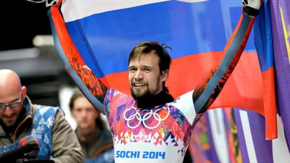 Tretiakov sorprende a Dukurs en skeleton varonil