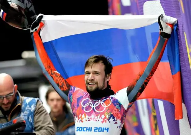 Tretiakov sorprende a Dukurs en skeleton varonil