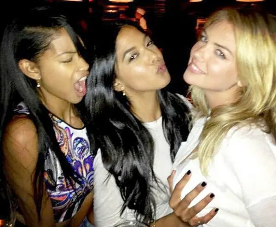 Kate Upton y Bar Refaeli 'encienden' redes sociales
