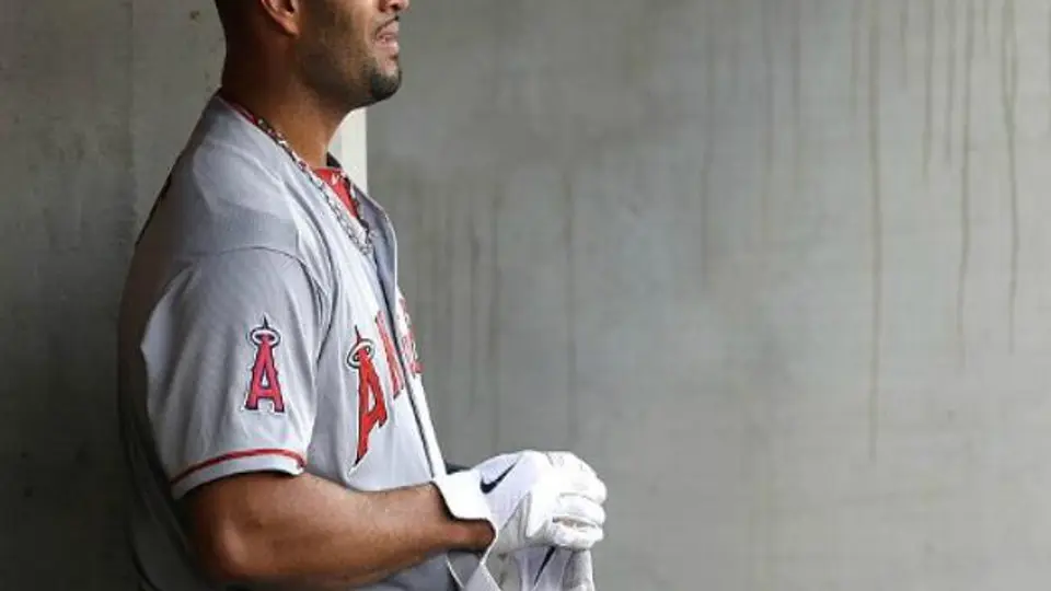 Piden desestimar la demanda de Pujols contra Clark