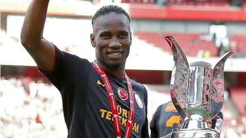 Galatasaray se proclama campeón de la Emirates Cup