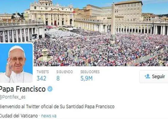 Papa Francisco se une a la fiebre mundialista