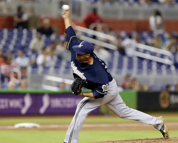 Yovani Gallardo llega a los mil ponches
