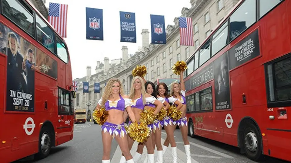 Animadoras de Vikingos de Minnesota invaden Londres