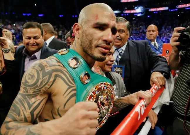 Cotto derrota a 'Maravilla' Martínez por nocaut técnico