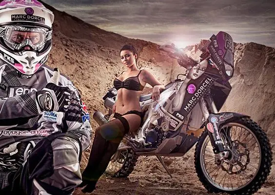 Anna Polina eleva los ánimos del Dakar