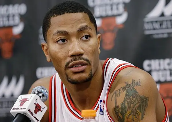 Derrick Rose no descarta volver a jugar esta temporada