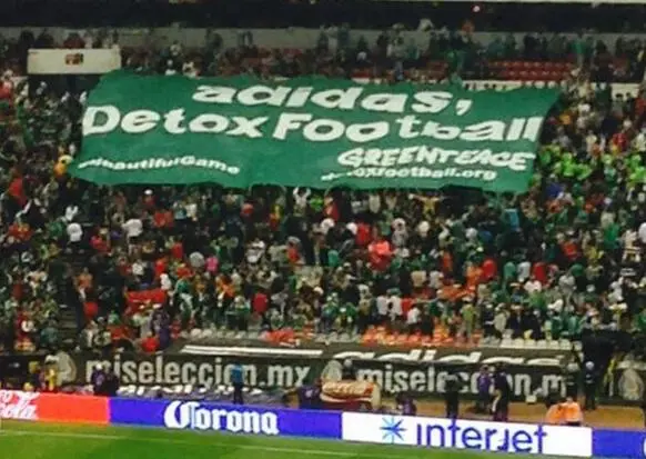Protestas de Green Peace, presentes en el Azteca